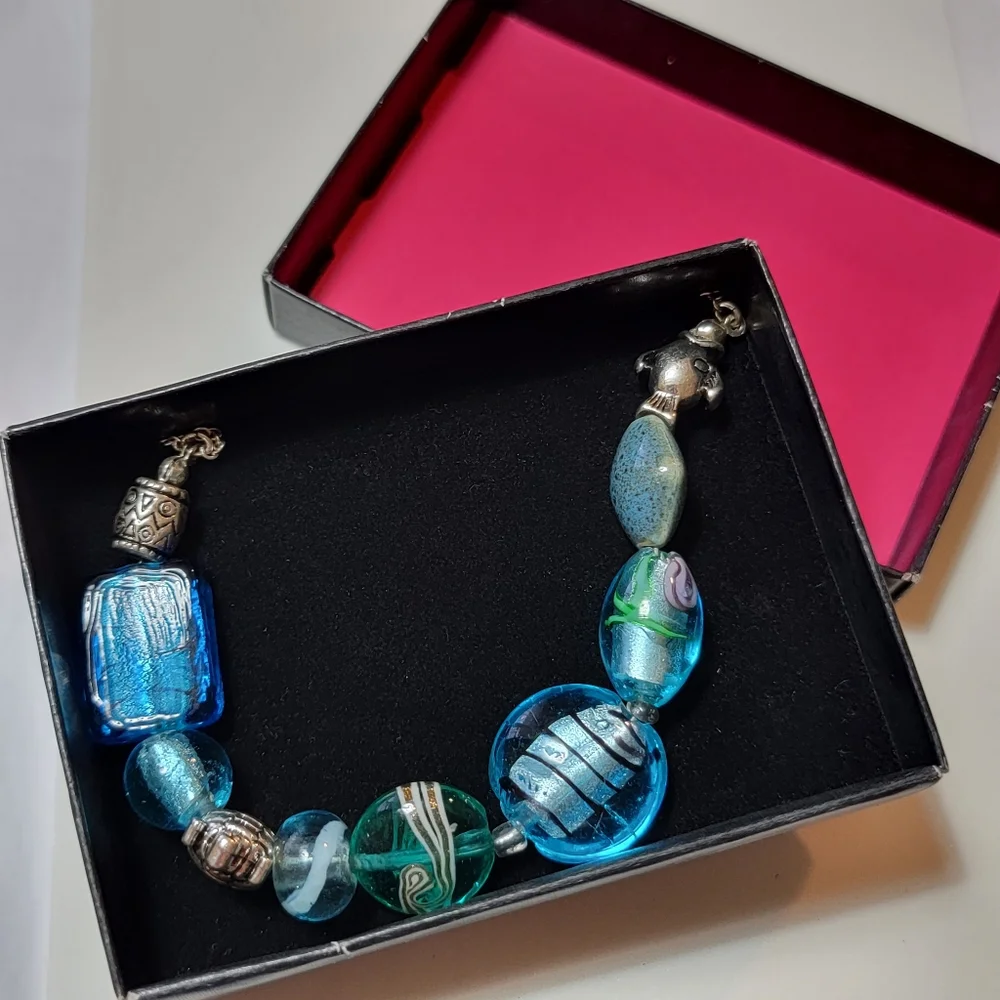 Beaded Chic Necklace Sealife Avon Signed SAQ Silver Tone Nautical Lampwork